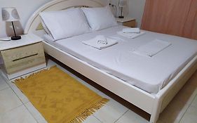 Georgia'S Family Apartment